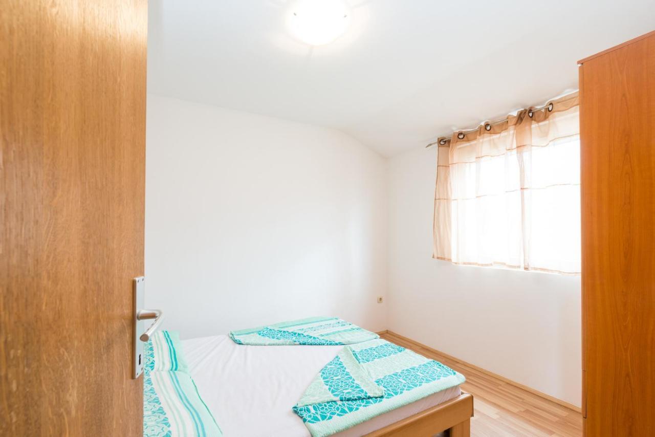 Apartments Mahnet 비르 객실 사진